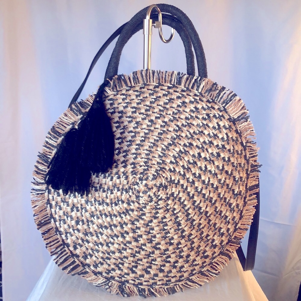 MUD PIE tweed round handbag. Cream, tan, & black print.